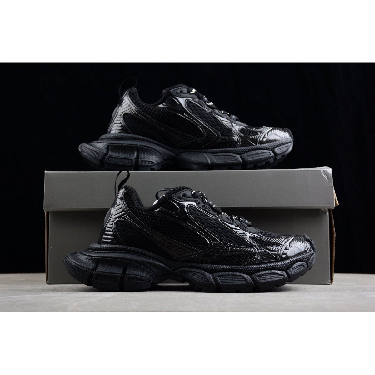 BALENCIAGA 3XL x ALL BLACK - Phantom Kicks