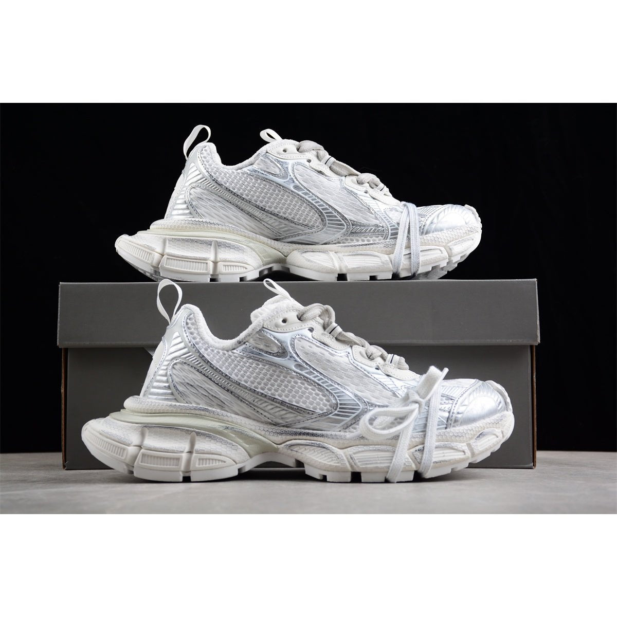 BALENCIAGA 3XL x ALL WHITE - Phantom Kicks