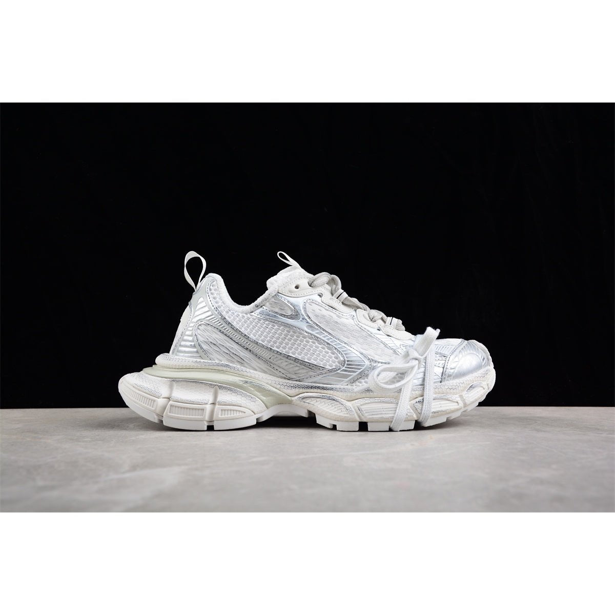 BALENCIAGA 3XL x ALL WHITE - Phantom Kicks