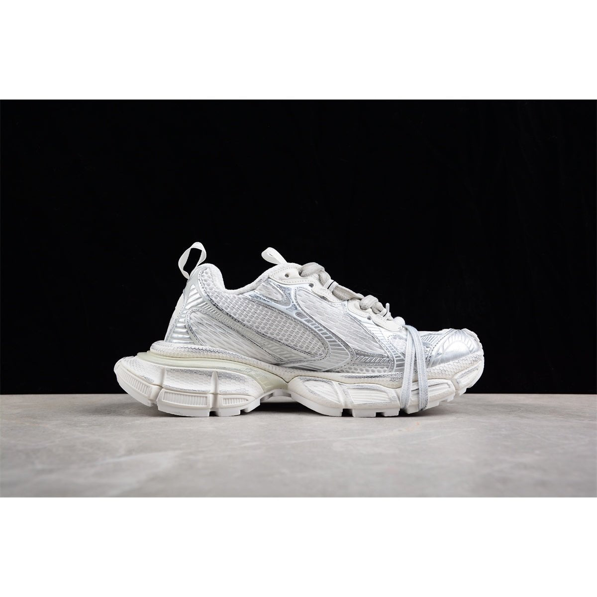 BALENCIAGA 3XL x ALL WHITE - Phantom Kicks