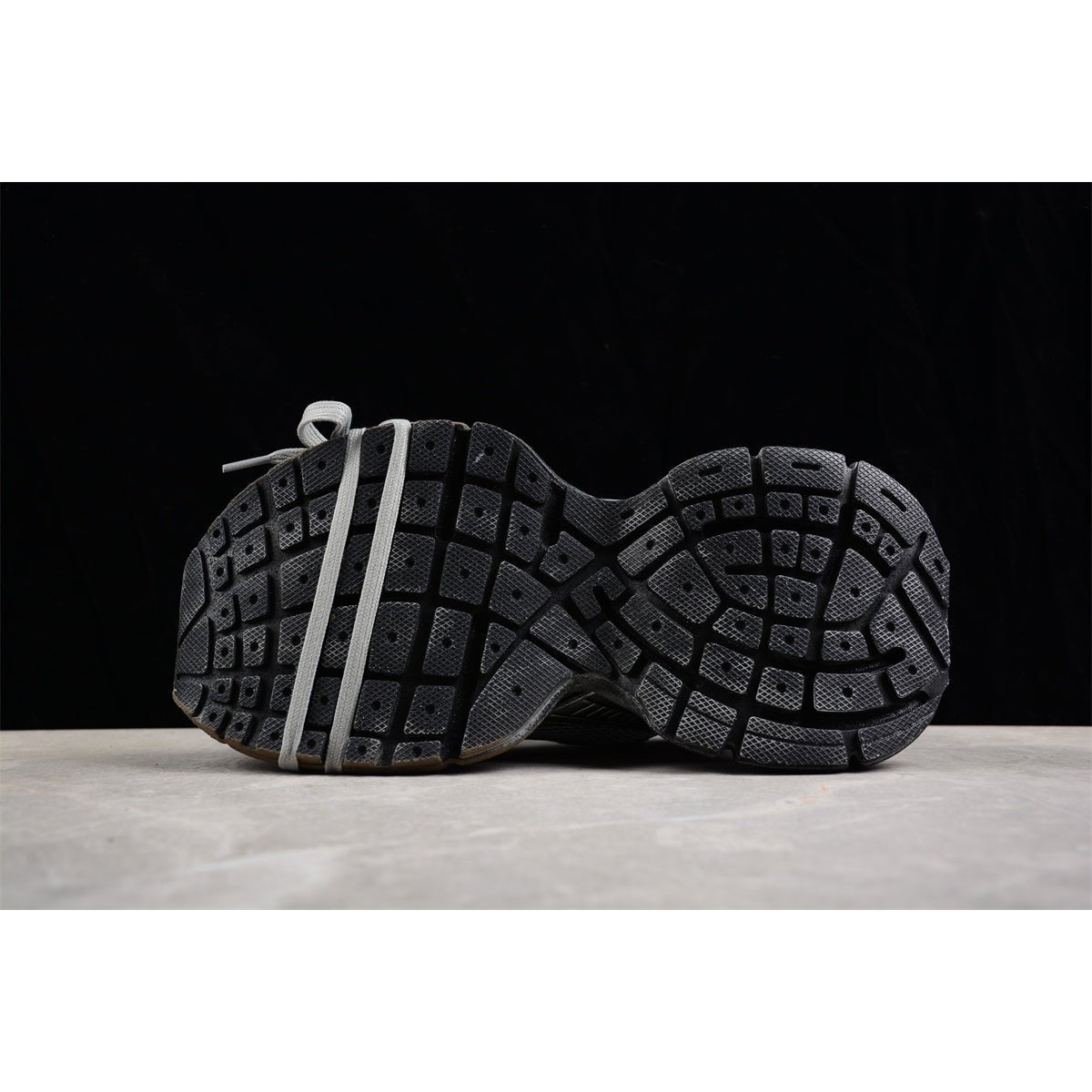 BALENCIAGA 3XL x BAL GREY BLACK - Phantom Kicks