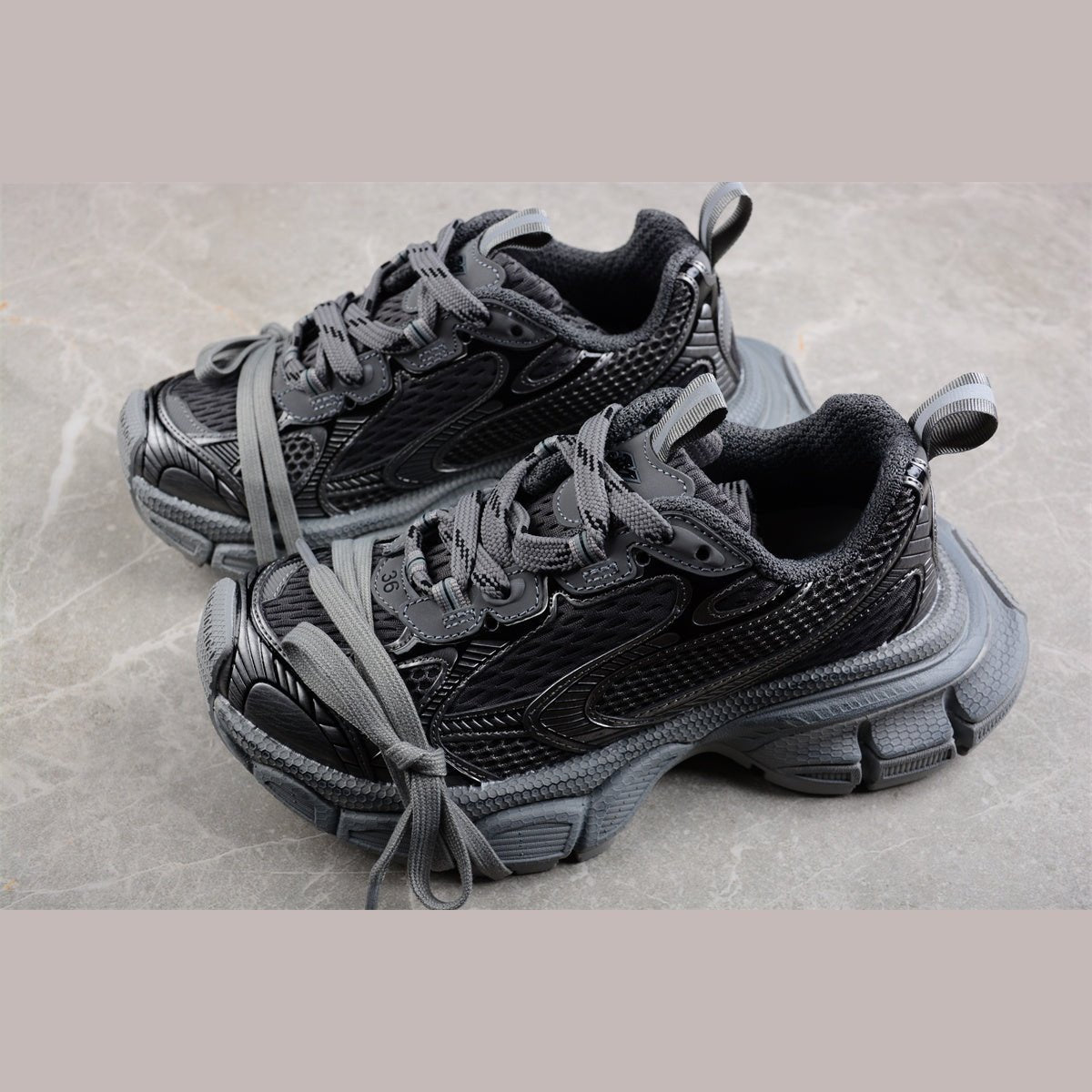 BALENCIAGA 3XL x BAL GREY WORN OUT - Phantom Kicks