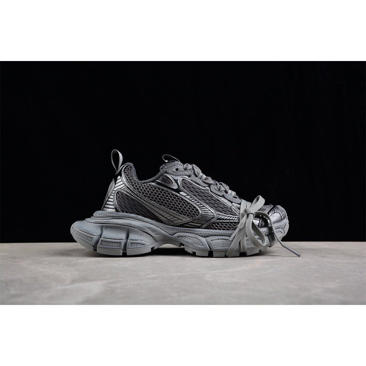 BALENCIAGA 3XL x BAL GREY WORN OUT - Phantom Kicks