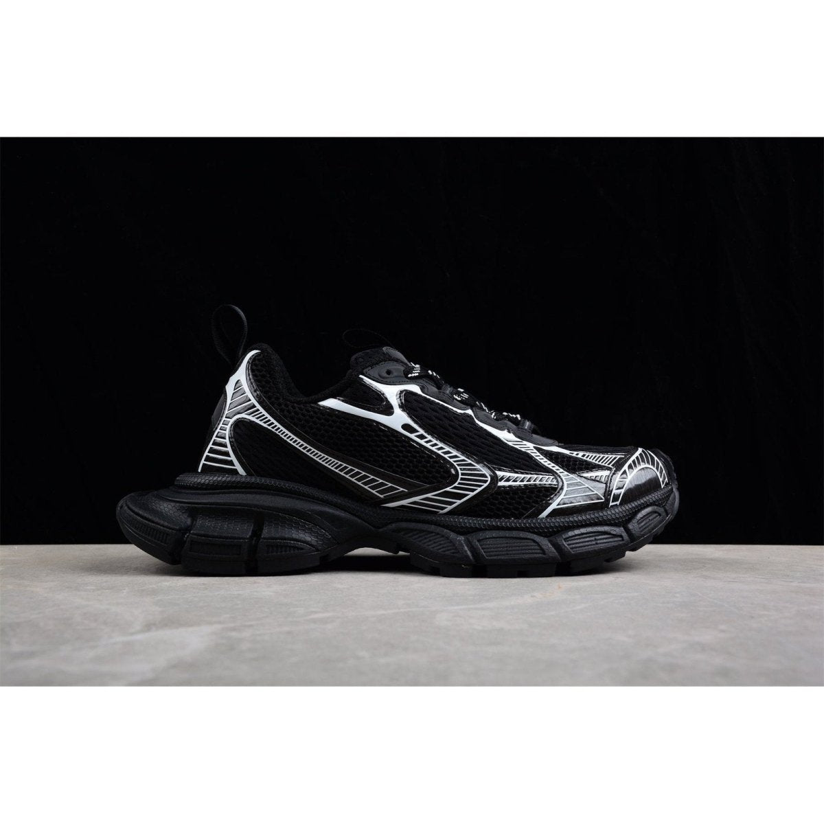 BALENCIAGA 3XL x BLACK WHITE - Phantom Kicks