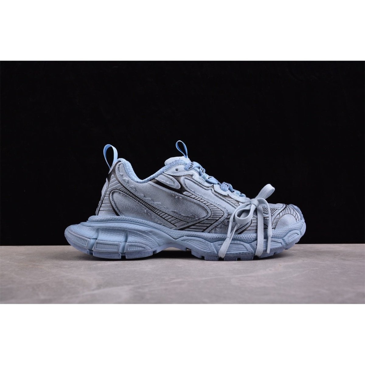 BALENCIAGA 3XL x CYAN BLUE - Phantom Kicks