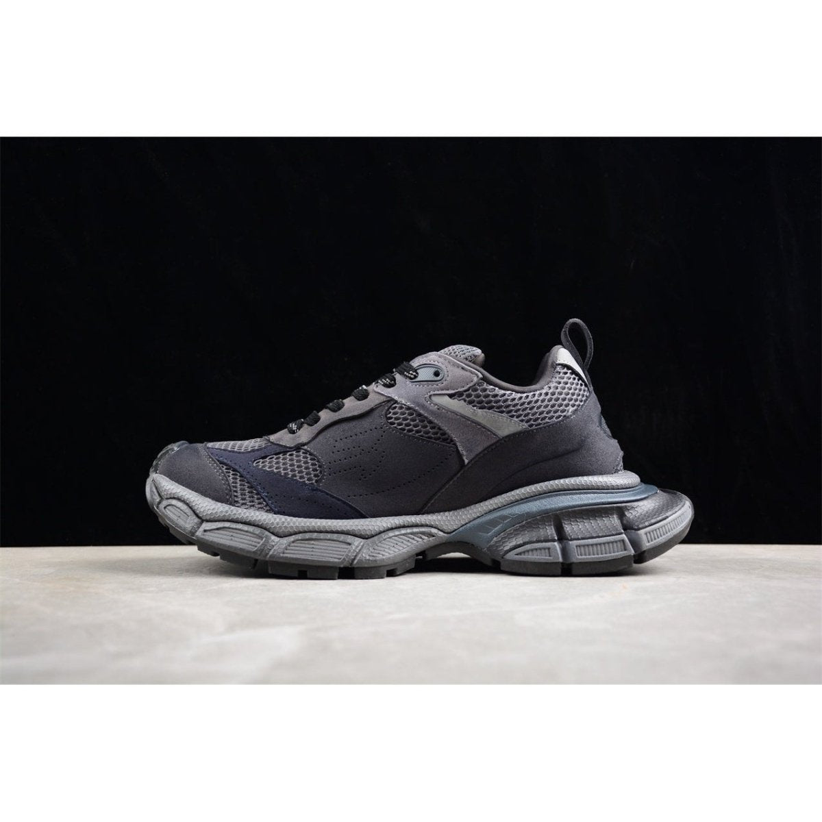 BALENCIAGA 3XL x DARK GREY - Phantom Kicks