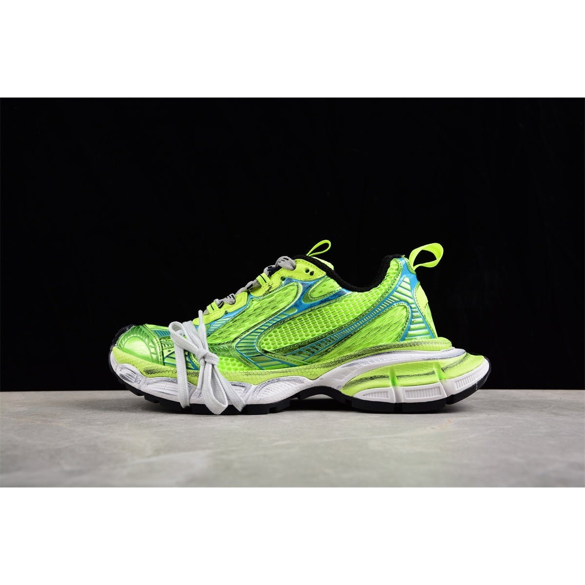 BALENCIAGA 3XL x FLUO YELLOW BLUE - Phantom Kicks