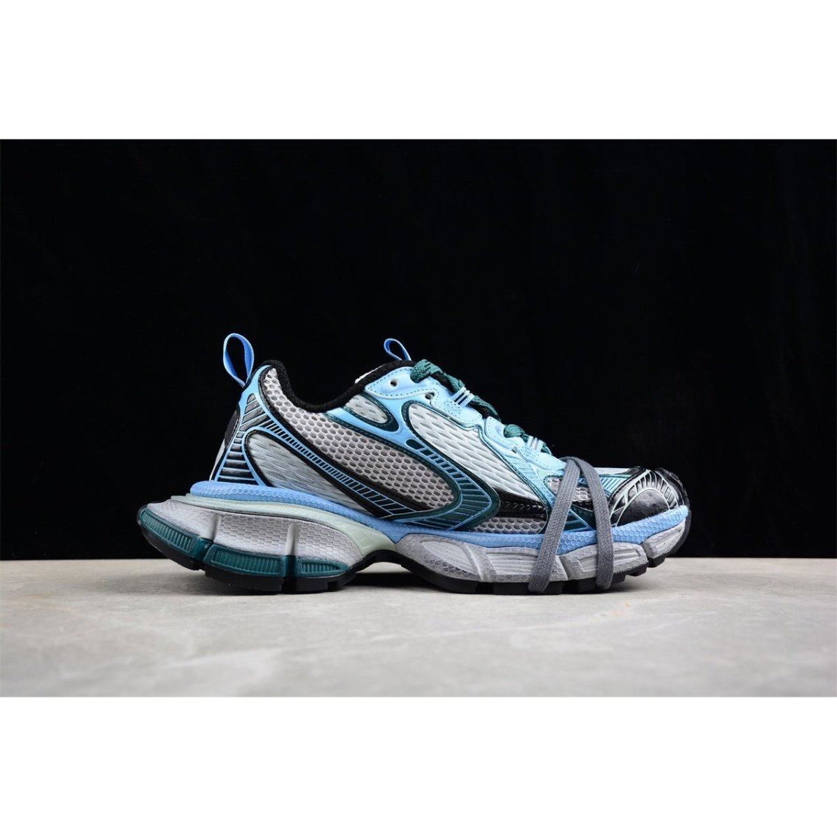 BALENCIAGA 3XL x MALACHITE GREEN - Phantom Kicks