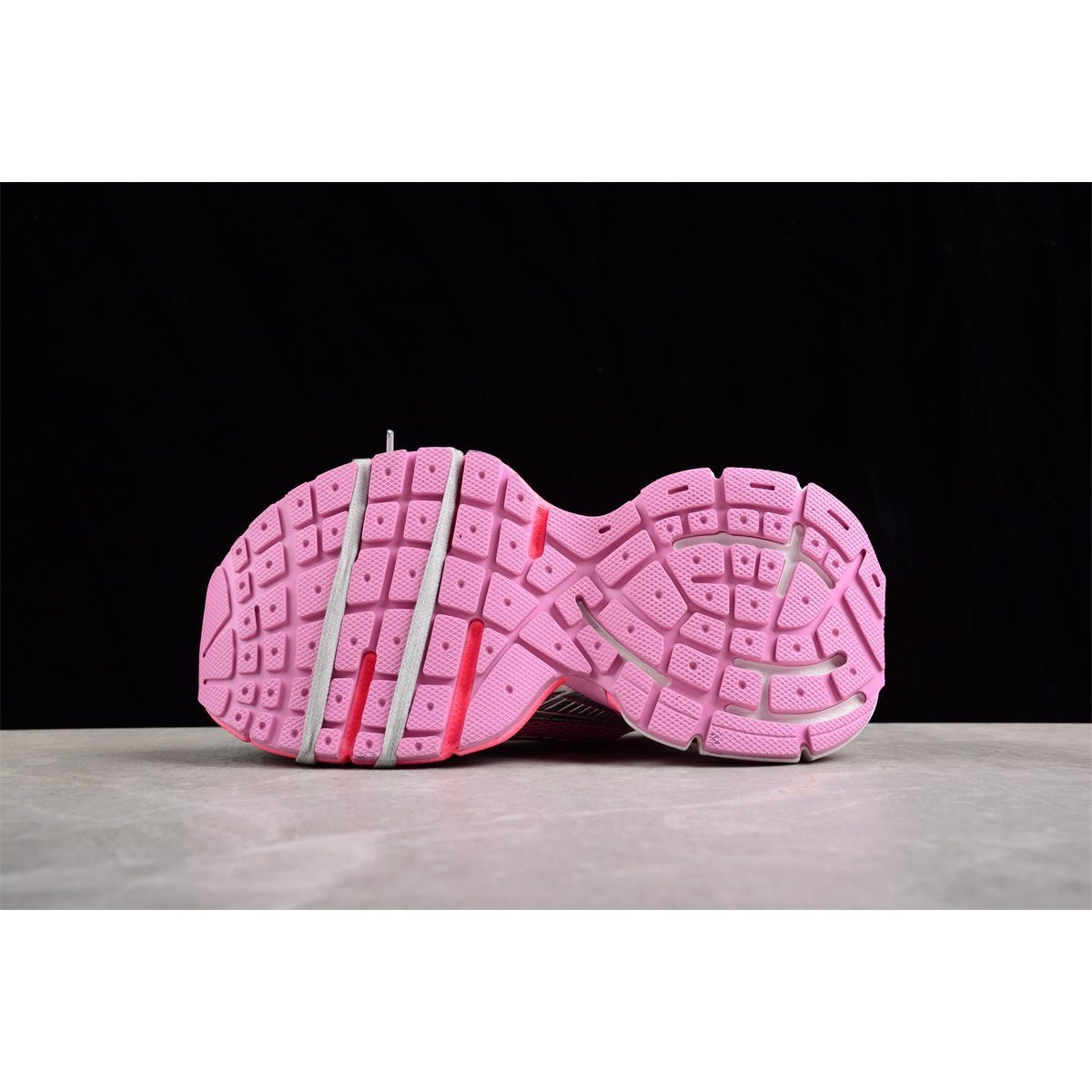 BALENCIAGA 3XL x PINK SILVER - Phantom Kicks