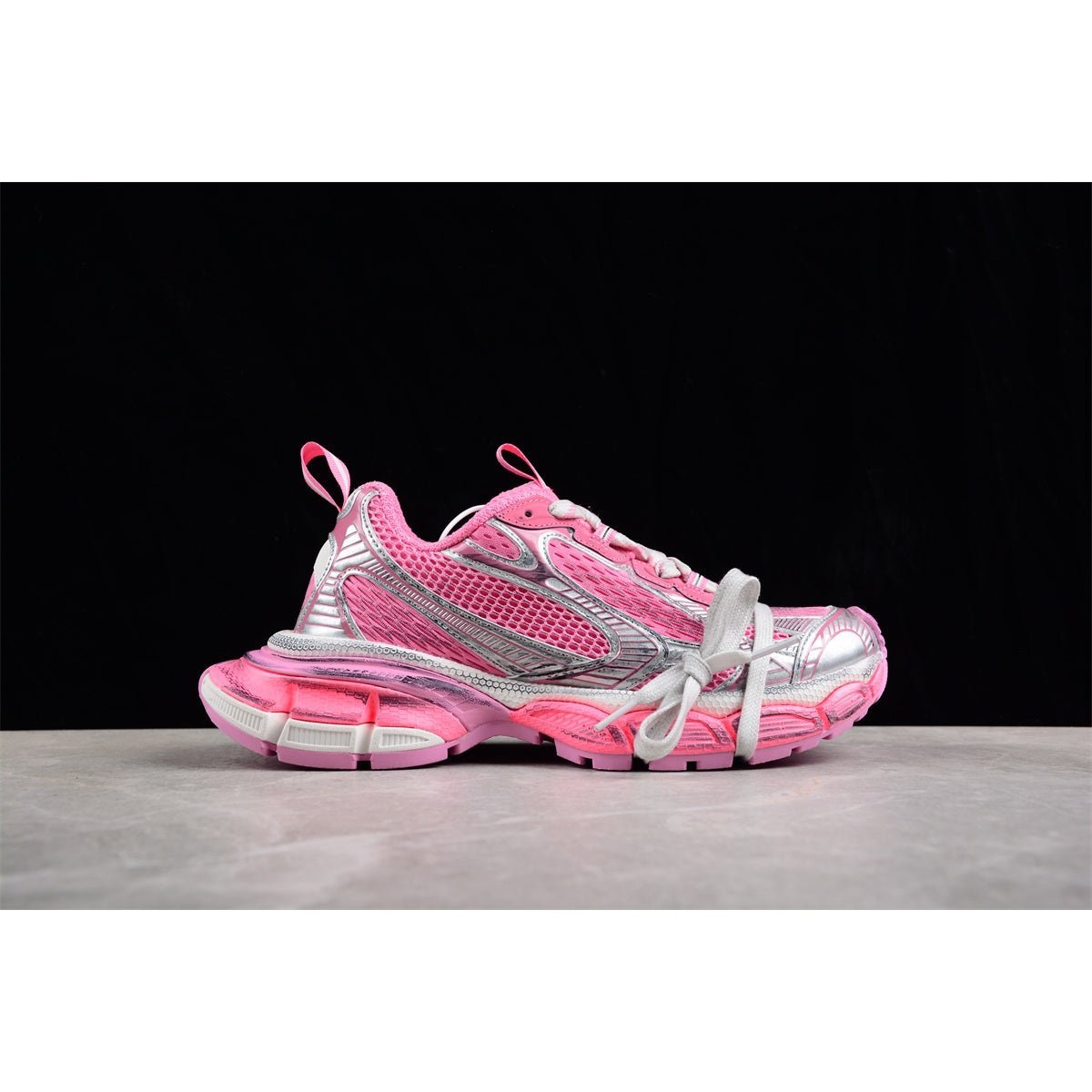 BALENCIAGA 3XL x PINK SILVER - Phantom Kicks