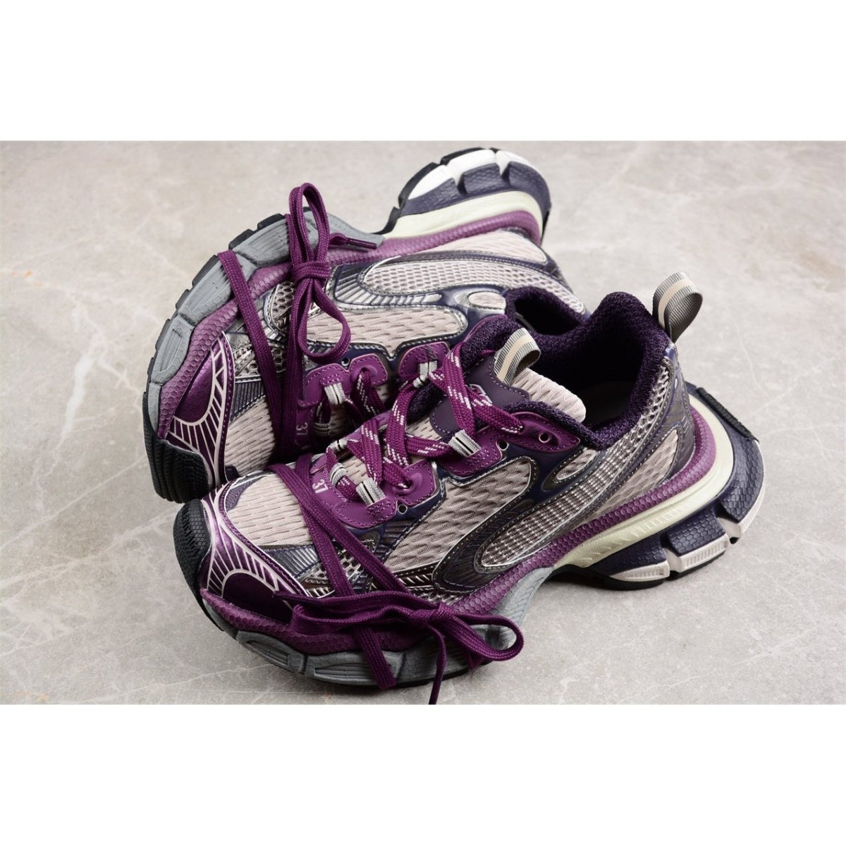BALENCIAGA 3XL x PURPLE GREY - Phantom Kicks