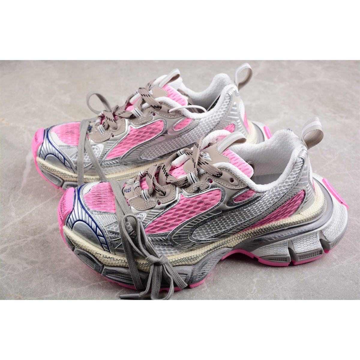 BALENCIAGA 3XL x SILVER PINK - Phantom Kicks