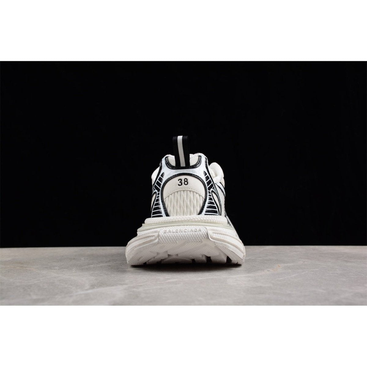 BALENCIAGA 3XL x WHITE BLACK - Phantom Kicks