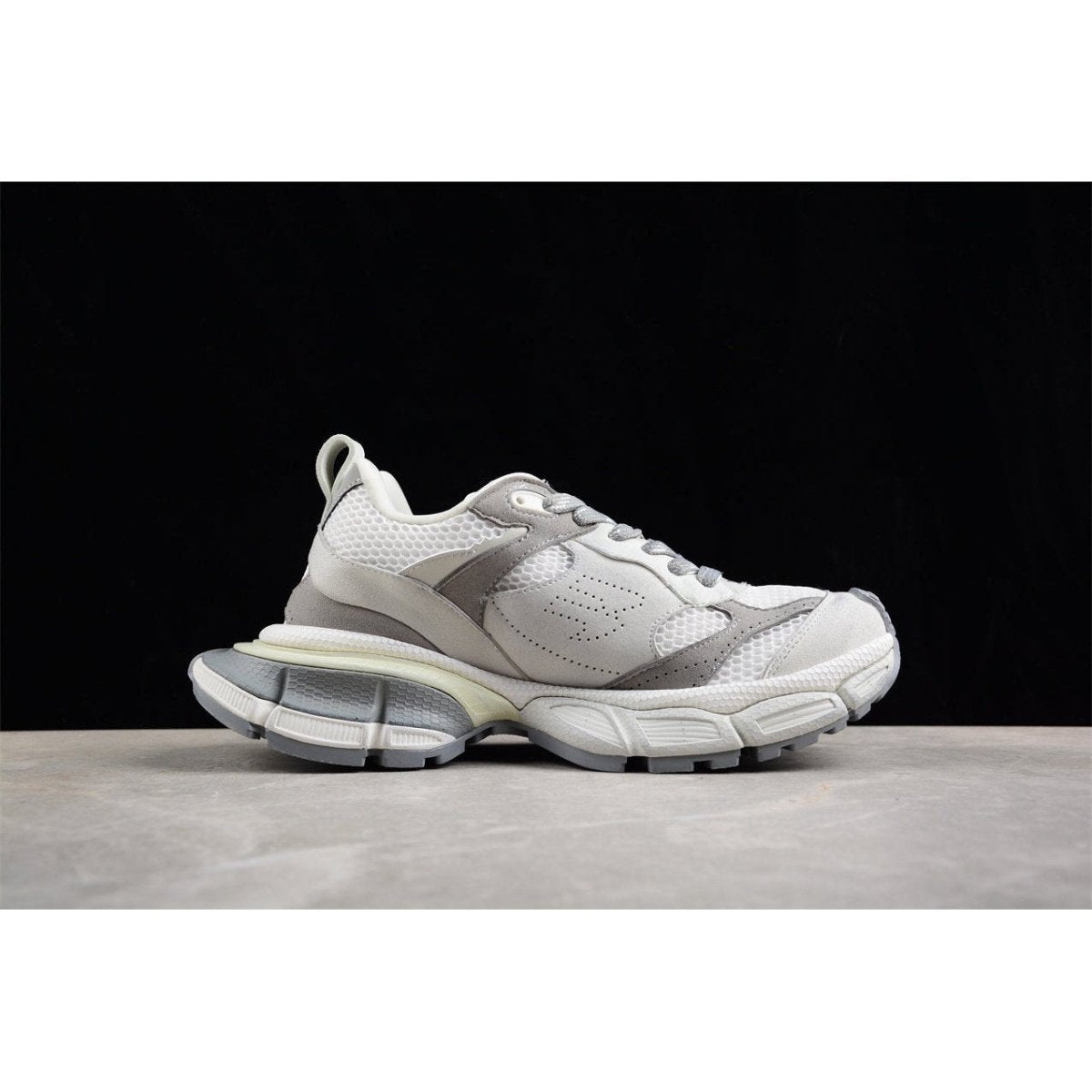 BALENCIAGA 3XL x WHITE GREY - Phantom Kicks