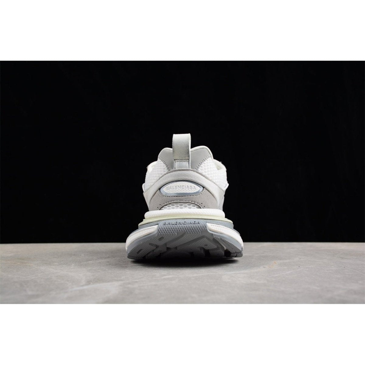 BALENCIAGA 3XL x WHITE GREY - Phantom Kicks