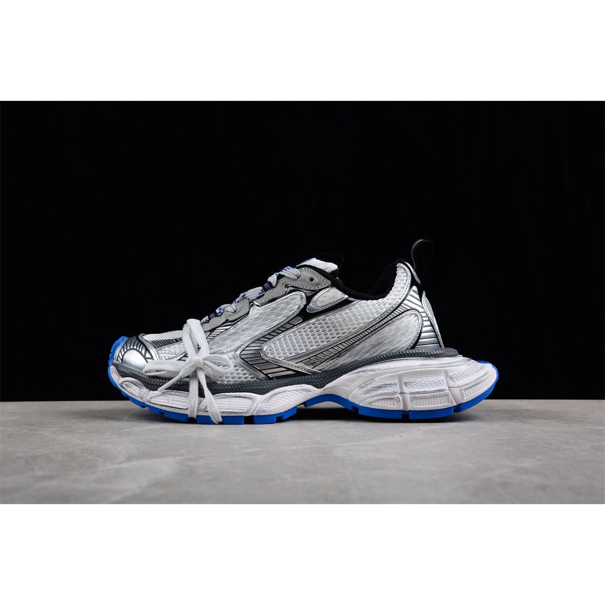 BALENCIAGA 3XL x WHITE GREY BLUE - Phantom Kicks