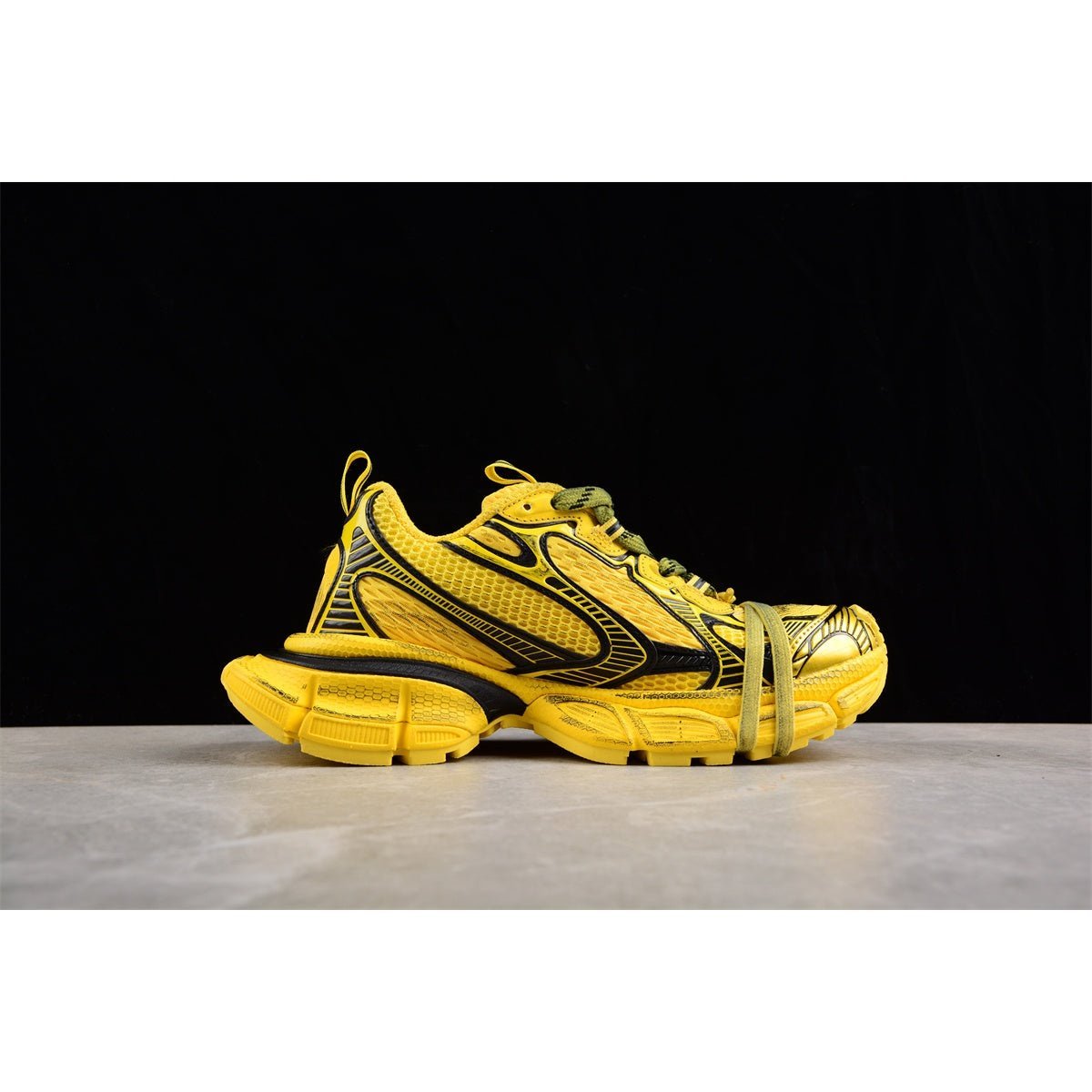 BALENCIAGA 3XL x YELLOW BLACK - Phantom Kicks