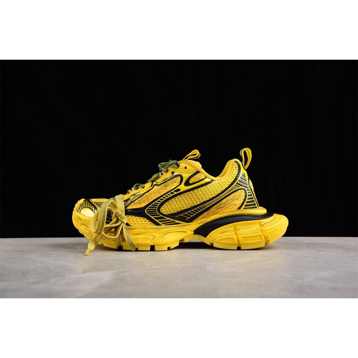 BALENCIAGA 3XL x YELLOW BLACK - Phantom Kicks