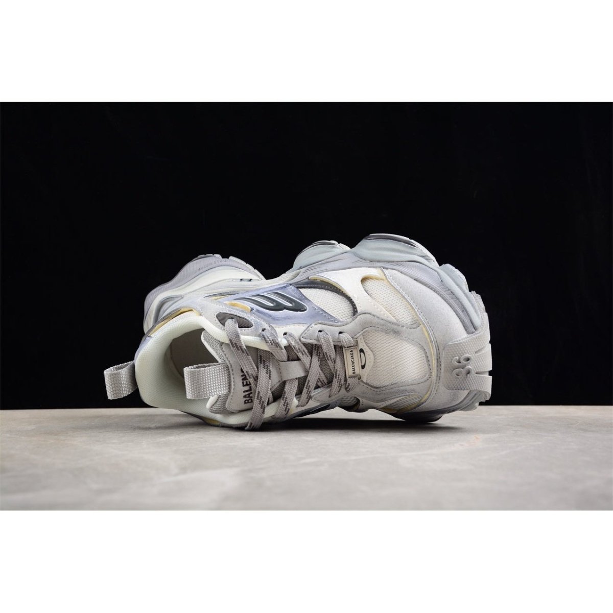 BALENCIAGA CARGO x ALL GREY - Phantom Kicks