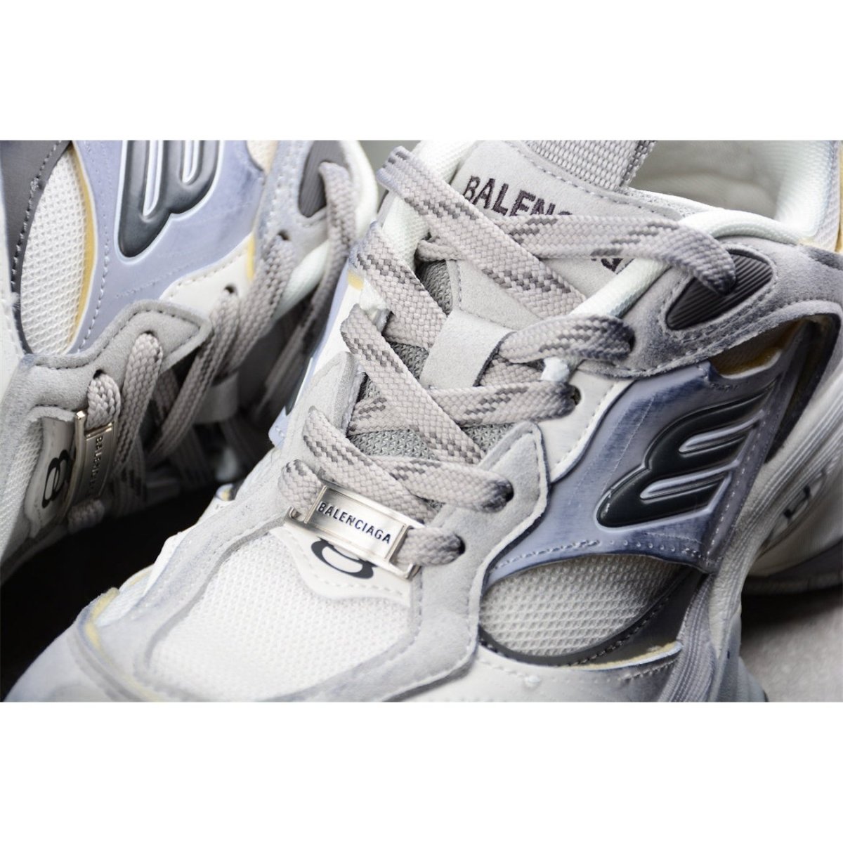 BALENCIAGA CARGO x ALL GREY - Phantom Kicks