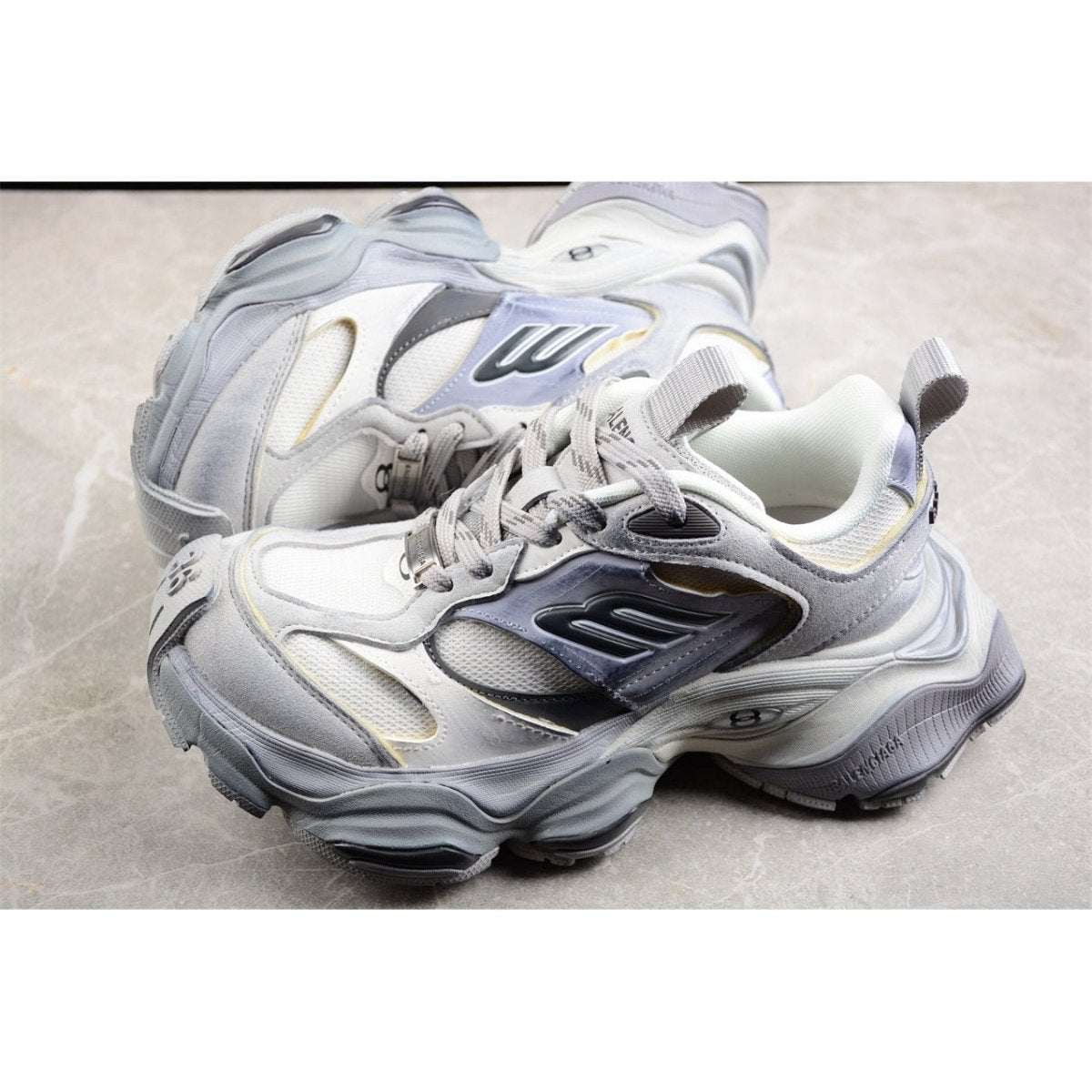 BALENCIAGA CARGO x ALL GREY - Phantom Kicks