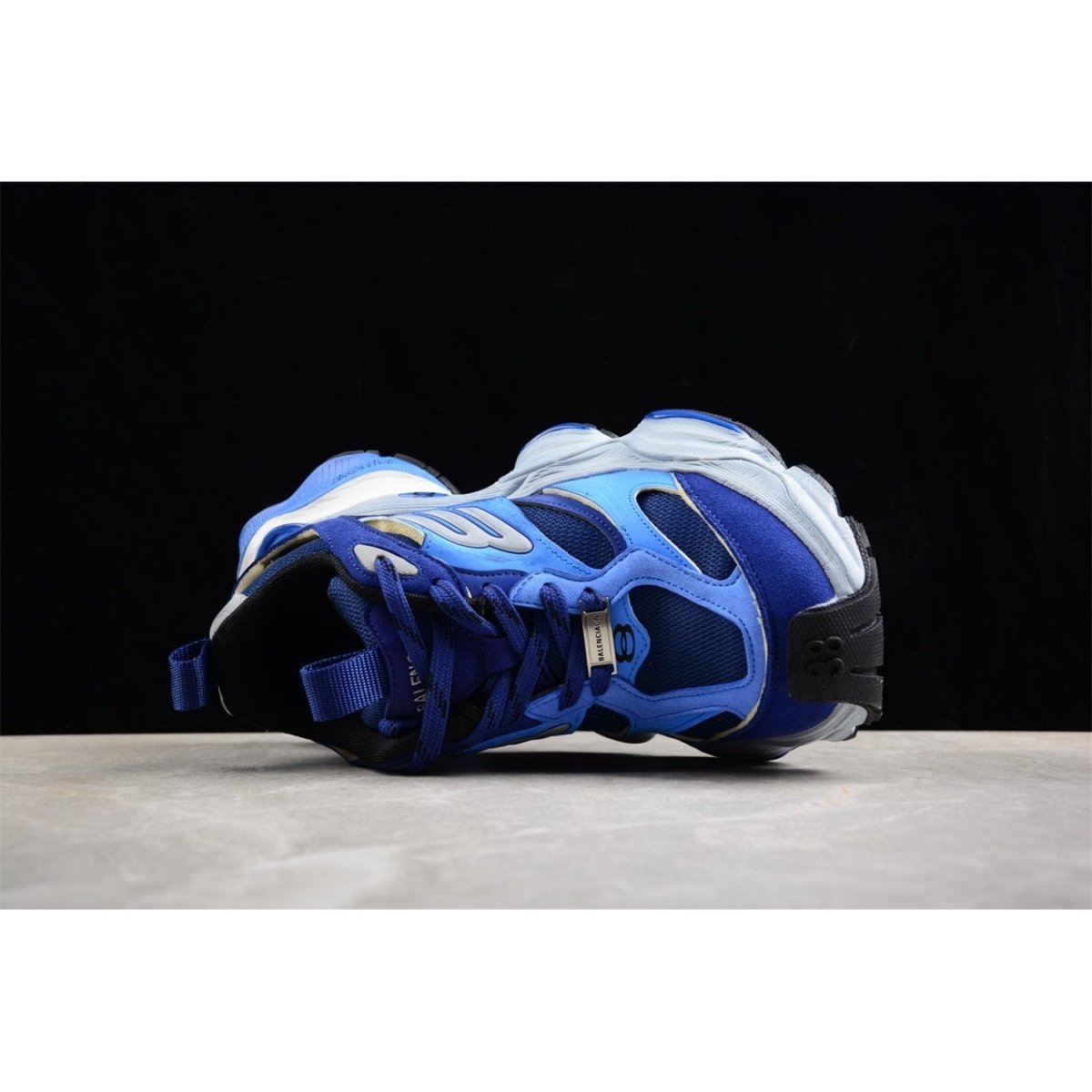 BALENCIAGA CARGO x DK.BLUE - Phantom Kicks