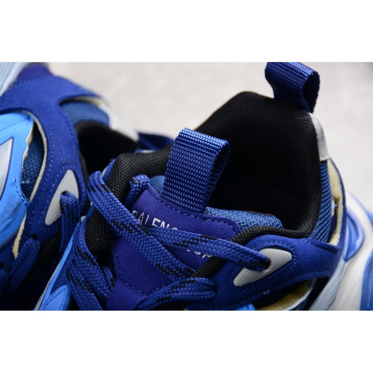 BALENCIAGA CARGO x DK.BLUE - Phantom Kicks