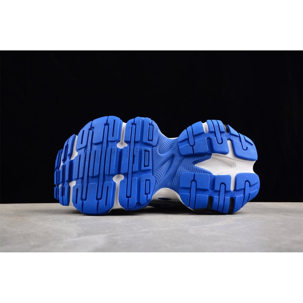 BALENCIAGA CARGO x WHITE GREY BLUE - Phantom Kicks