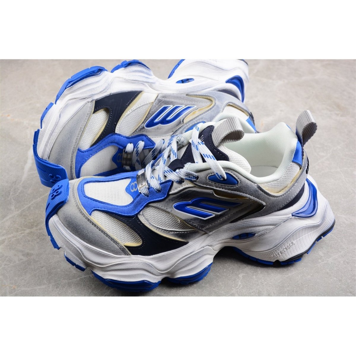 BALENCIAGA CARGO x WHITE GREY BLUE - Phantom Kicks