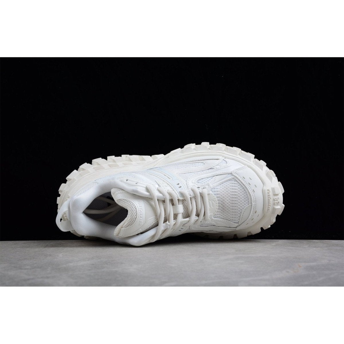 BALENCIAGA DEFENDER x WHITE - Phantom Kicks