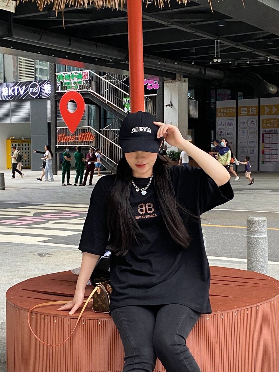 BALENCIAGA DOUBLE B LOGO T-SHIRT BLACK - Phantom Kicks