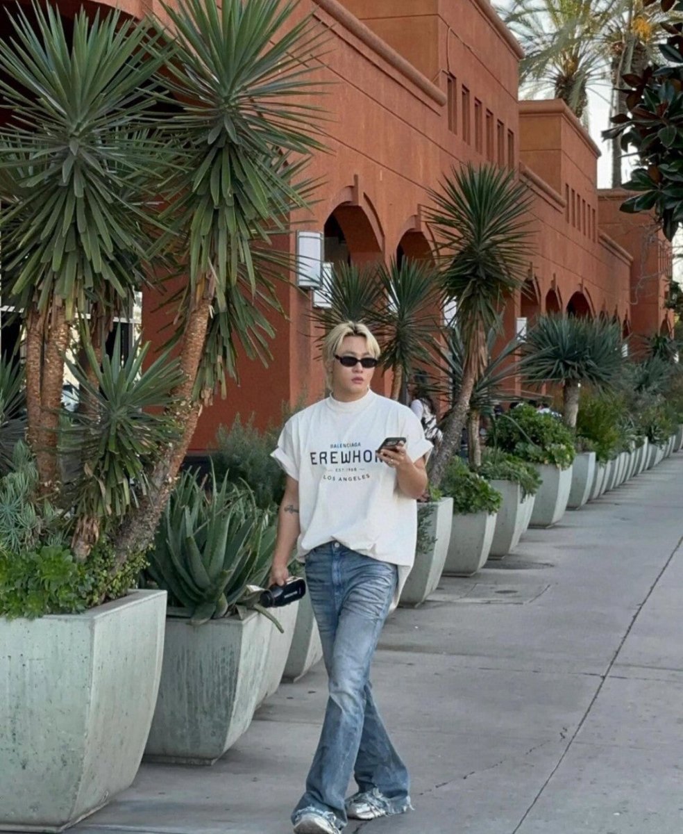 Balenciaga Erewhon T-Shirt - Phantom Kicks