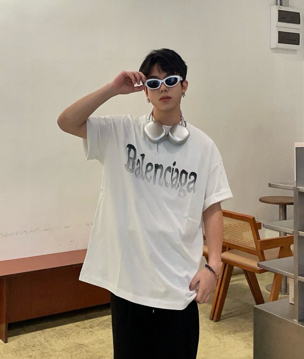 Balenciaga Gradient Logo T-Shirt - Phantom Kicks