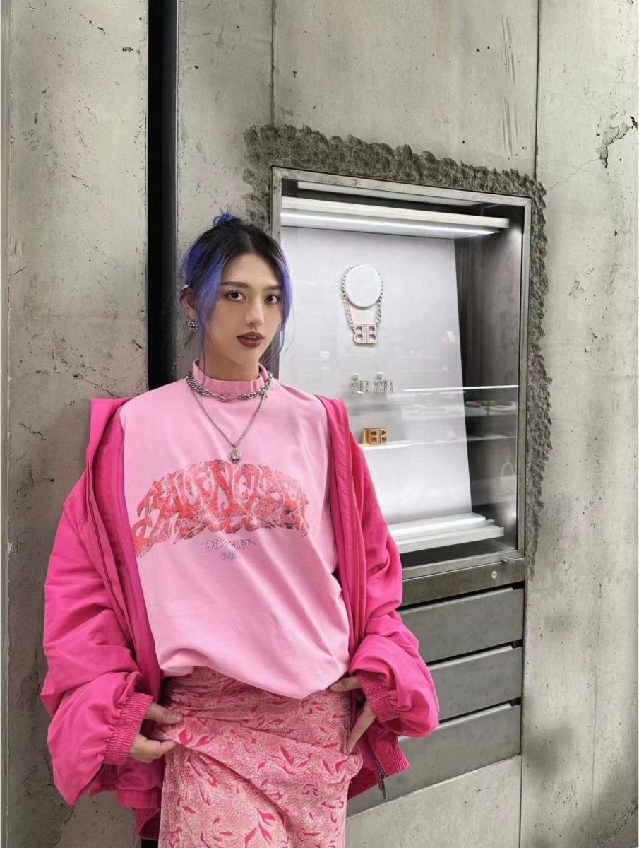 BALENCIAGA GRAFFITI T-SHIRT PINK - Phantom Kicks