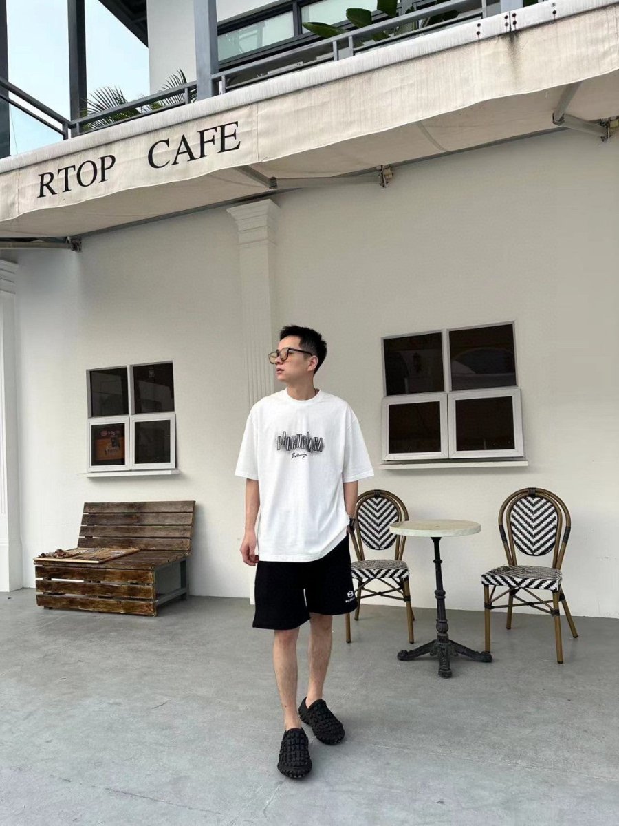 Balenciaga Graphic Logo T-Shirt - Phantom Kicks