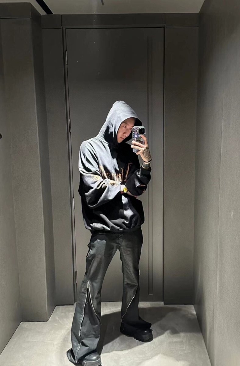 BALENCIAGA LOGO HOODIE BLACK - Phantom Kicks