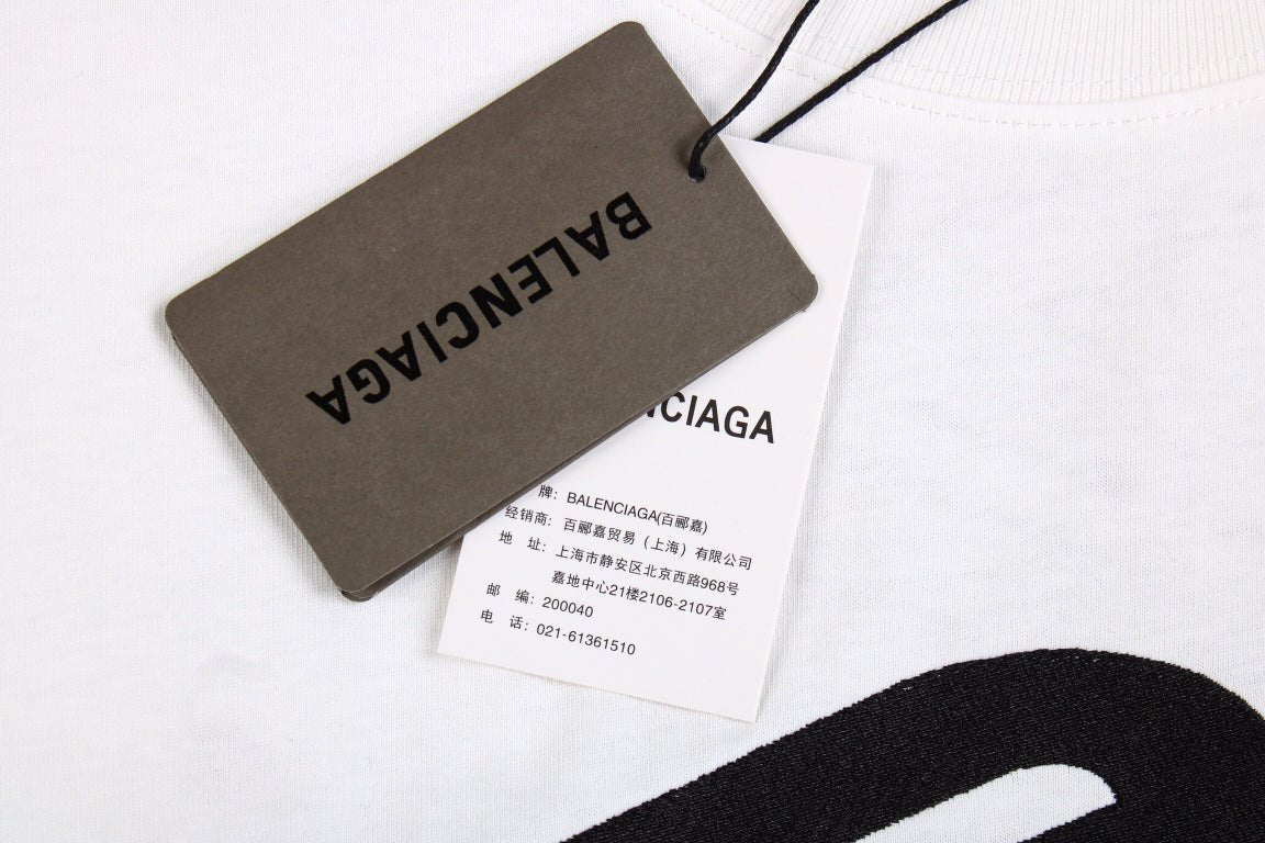 BALENCIAGA LOGO GRAPHIC T-SHIRT WHITE - Phantom Kicks