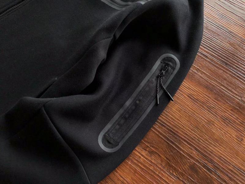NIKE TECH FLEECE HOODIE x BLACK - Phantom Kicks