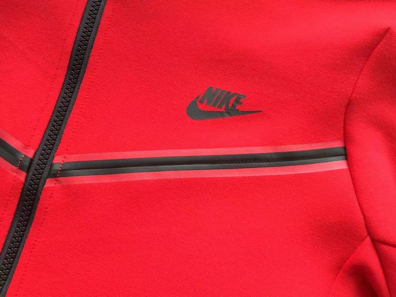 NIKE TECH FLEECE HOODIE x UNIVERSITY RED - Phantom Kicks