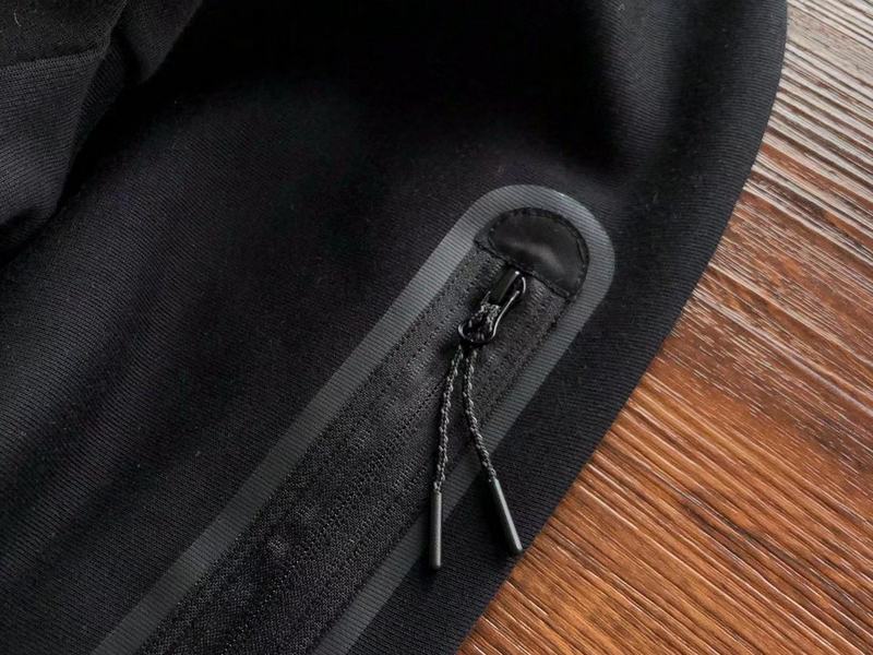 NIKE TECH FLEECE HOODIE x BLACK - Phantom Kicks