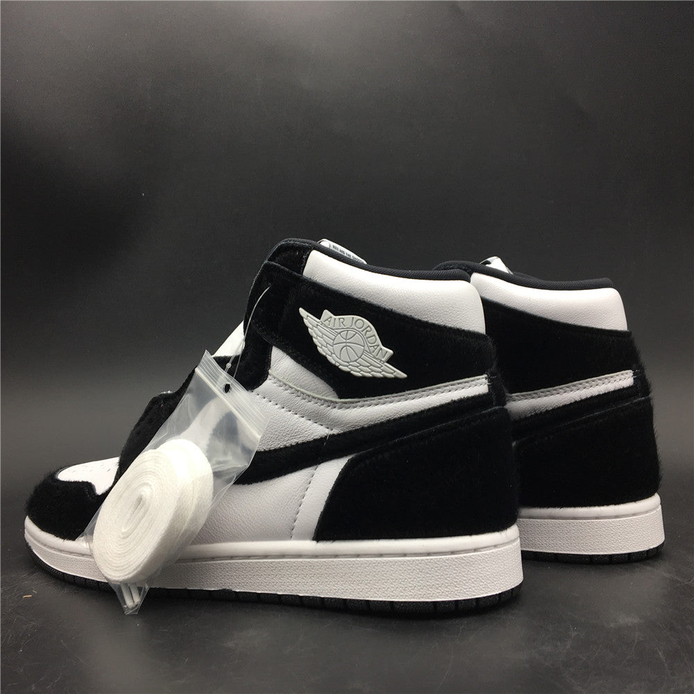 JORDAN 1 HIGH x PANDA BLACK/WHITE - Phantom Kicks