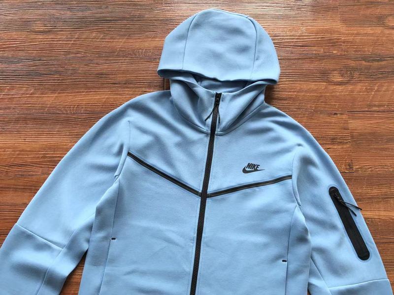 NIKE TECH FLEECE HOODIE x LIGHT BLUE - Phantom Kicks