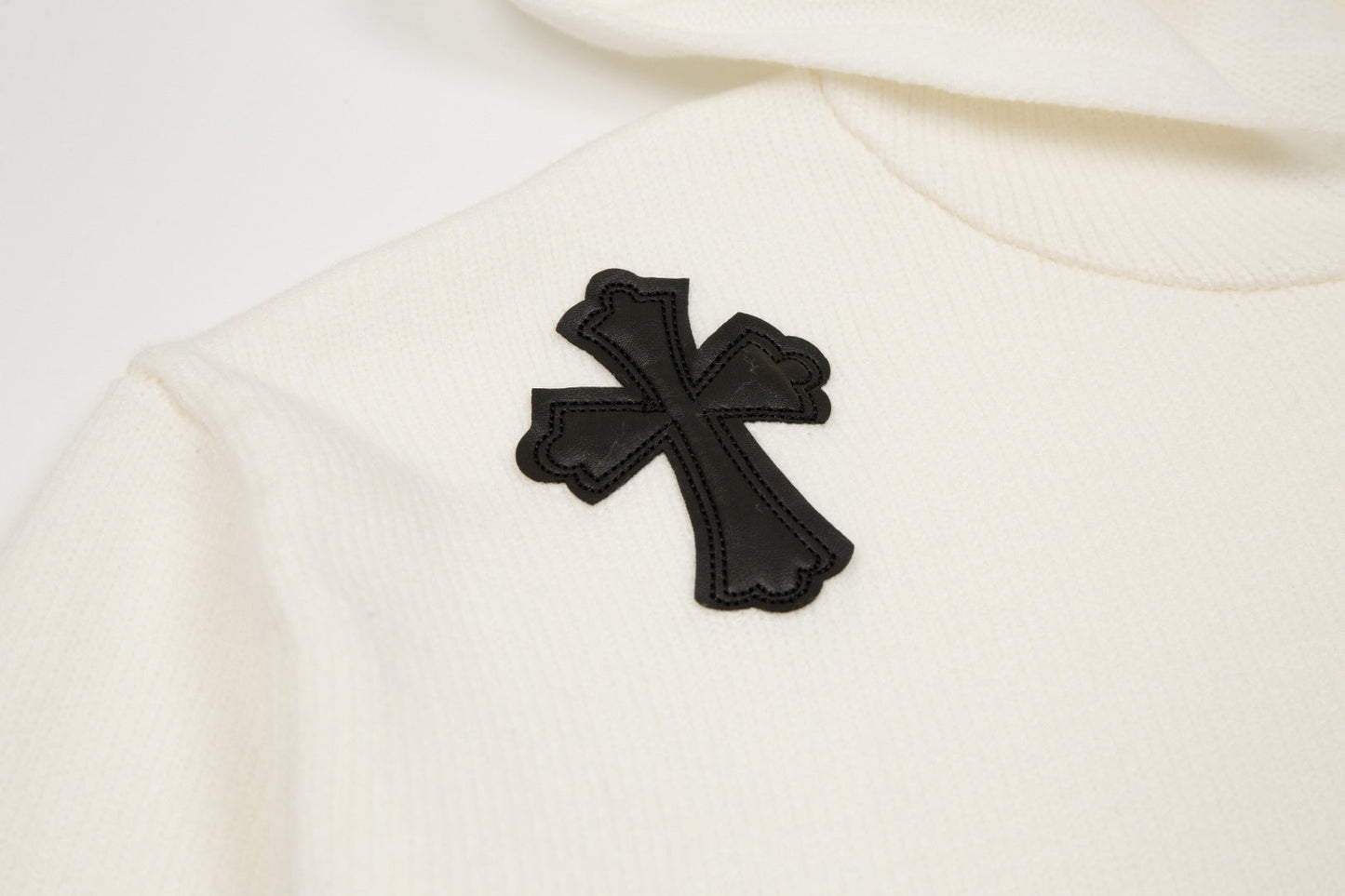 CHROME HEARTS BLACK CROSS PATCH HOODIE WHITE - Phantom Kicks