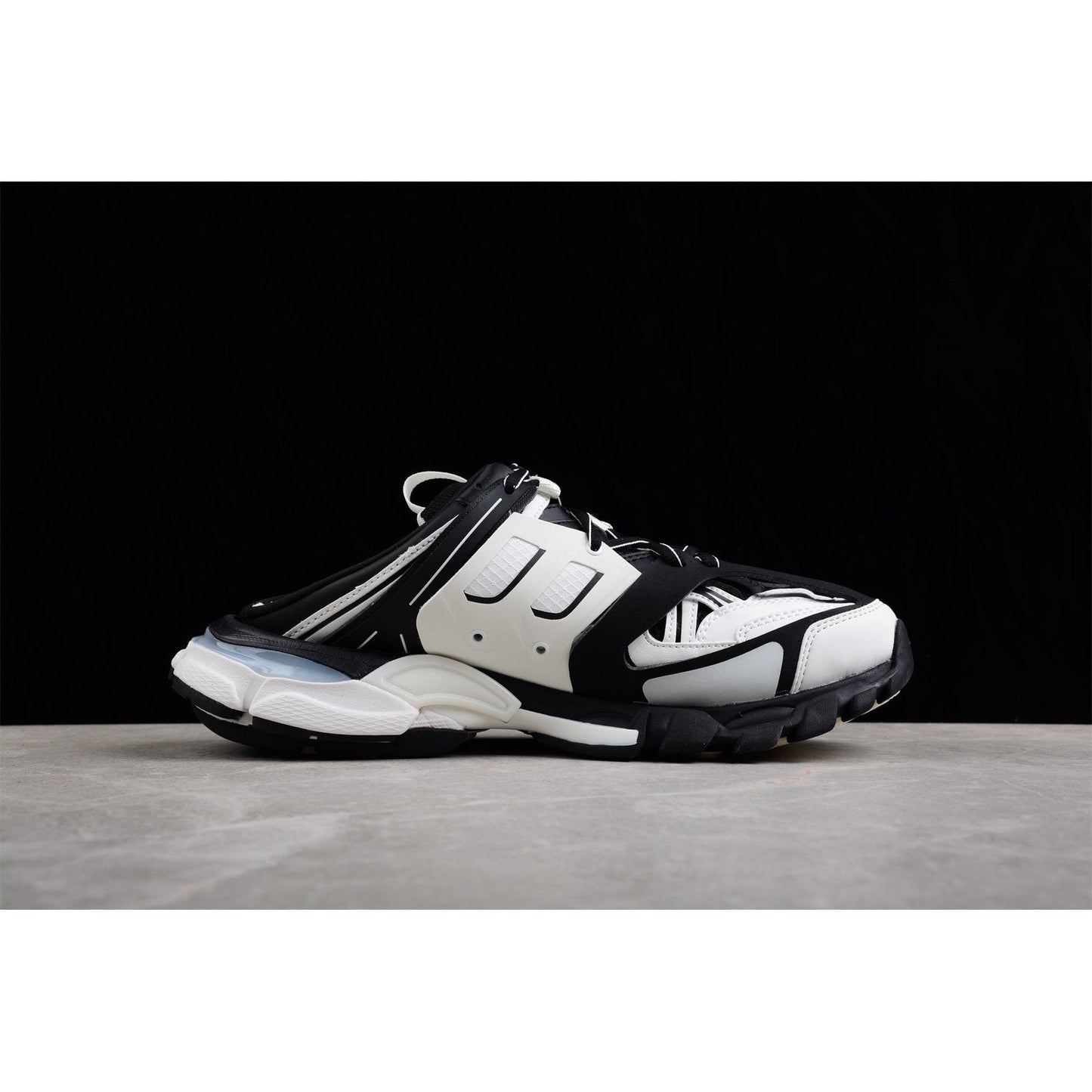 BALENCIAGA TRACK MULE x BLACK WHITE - Phantom Kicks