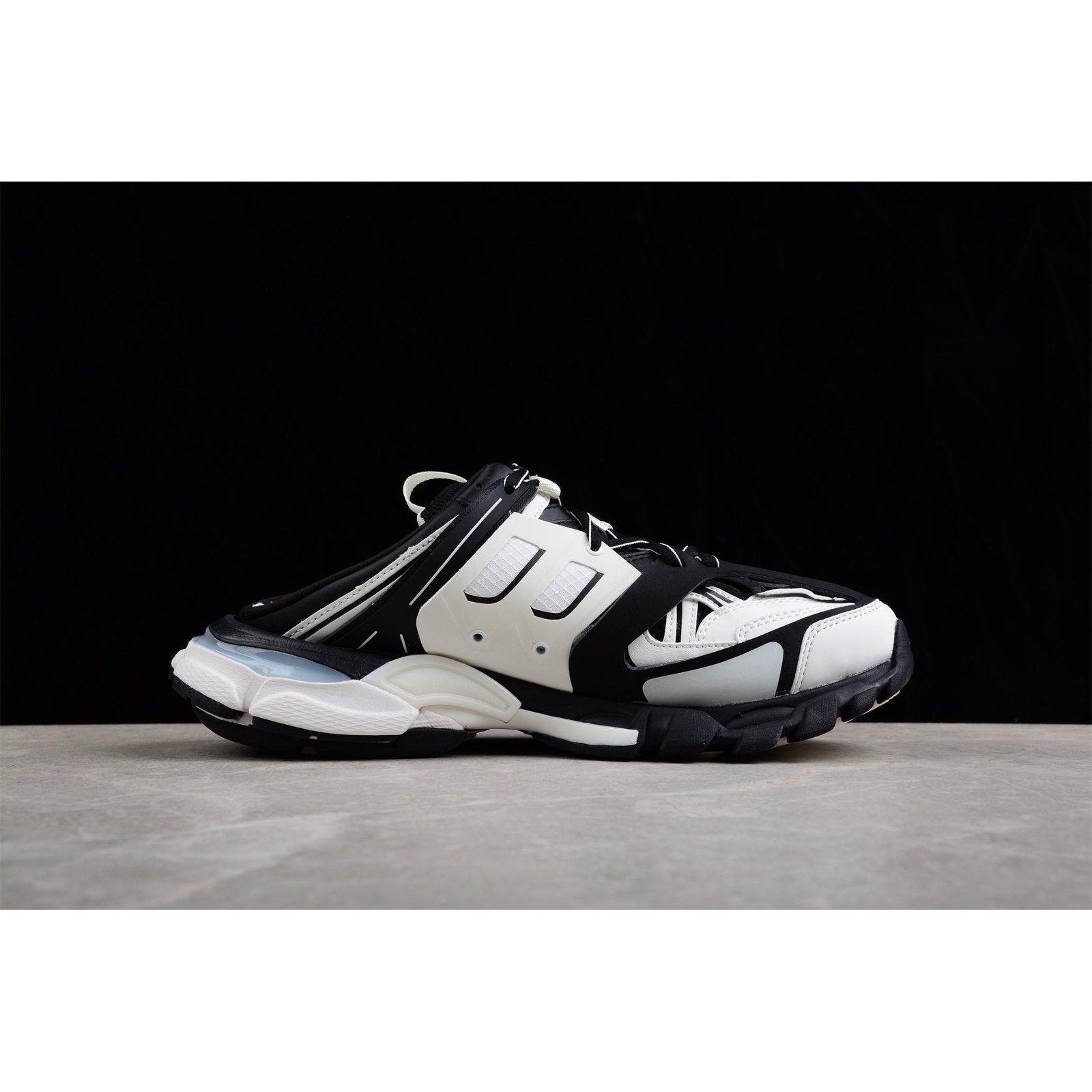 BALENCIAGA TRACK MULE x BLACK WHITE - Phantom Kicks