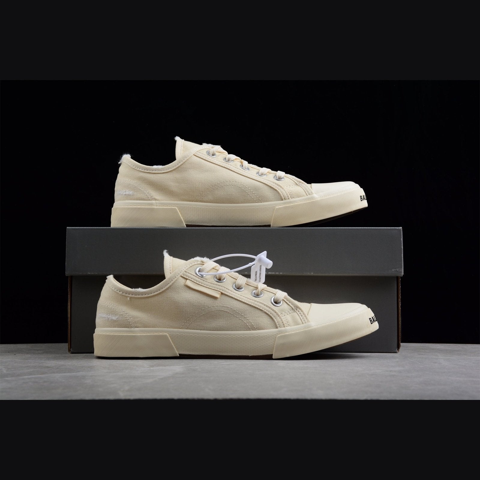 BALENCIAGA PARIS MID VULC DESTR x BEIGE - Phantom Kicks