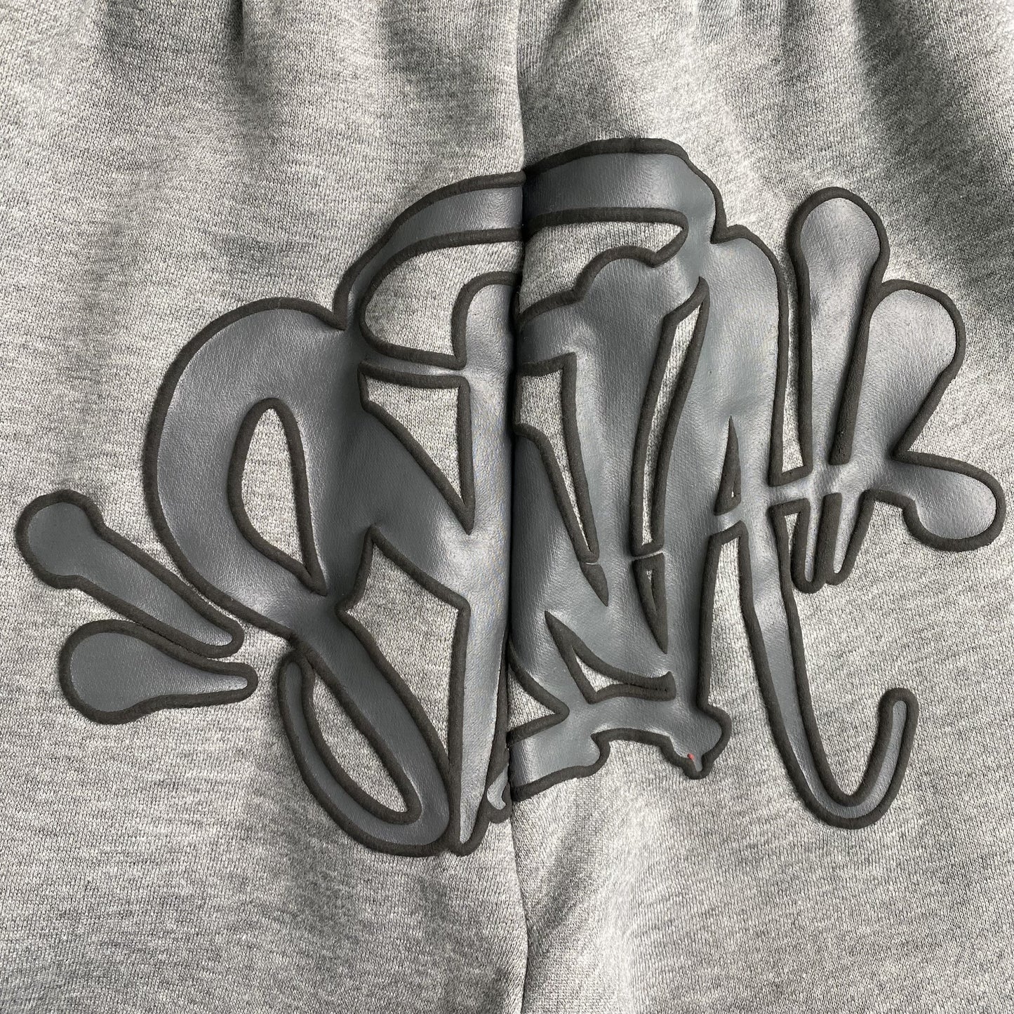 SYNA WORLD SYNA LOGO SWEATPANTS GREY - Phantom Kicks