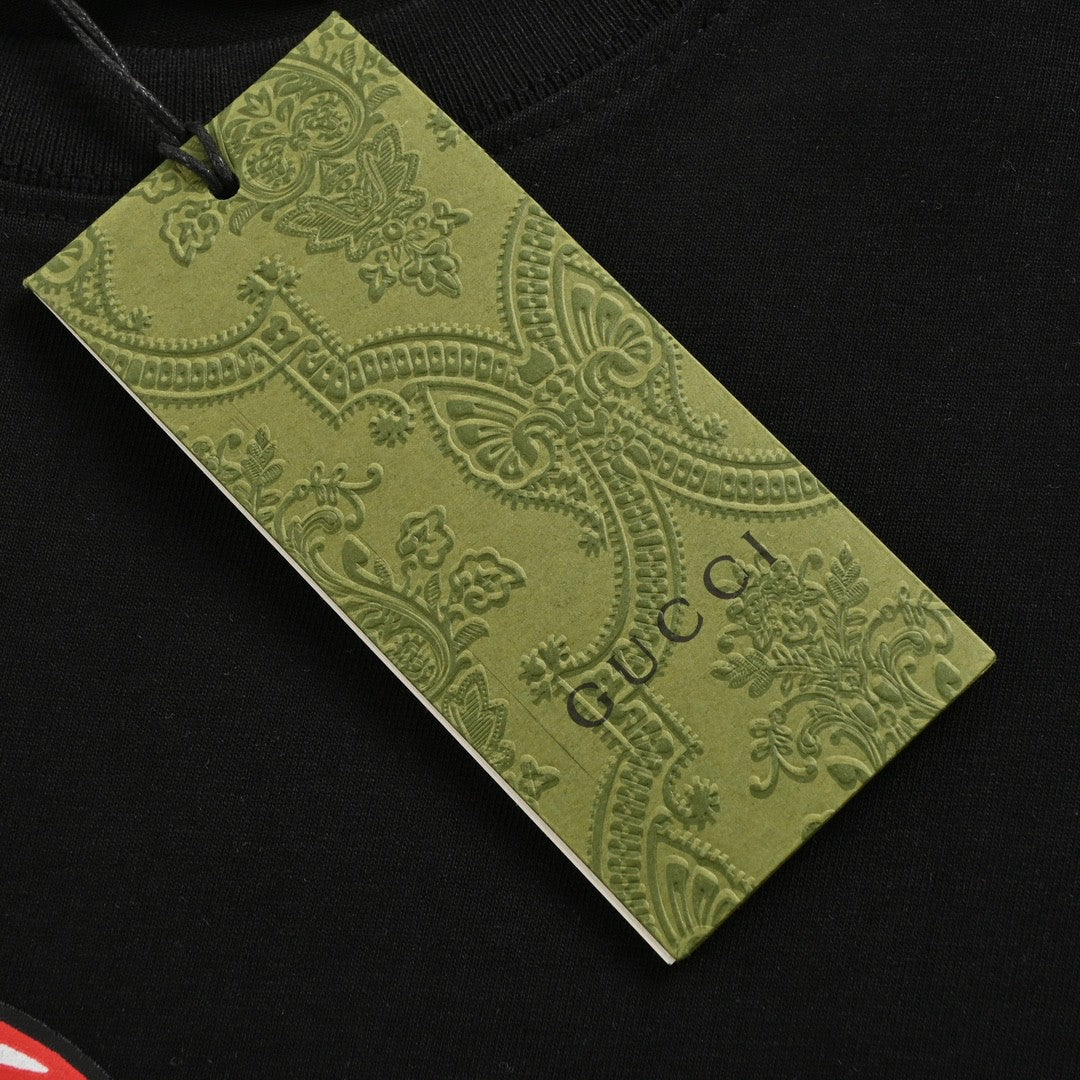 Gucci Black T-Shirt with Heart Graphic - Phantom Kicks