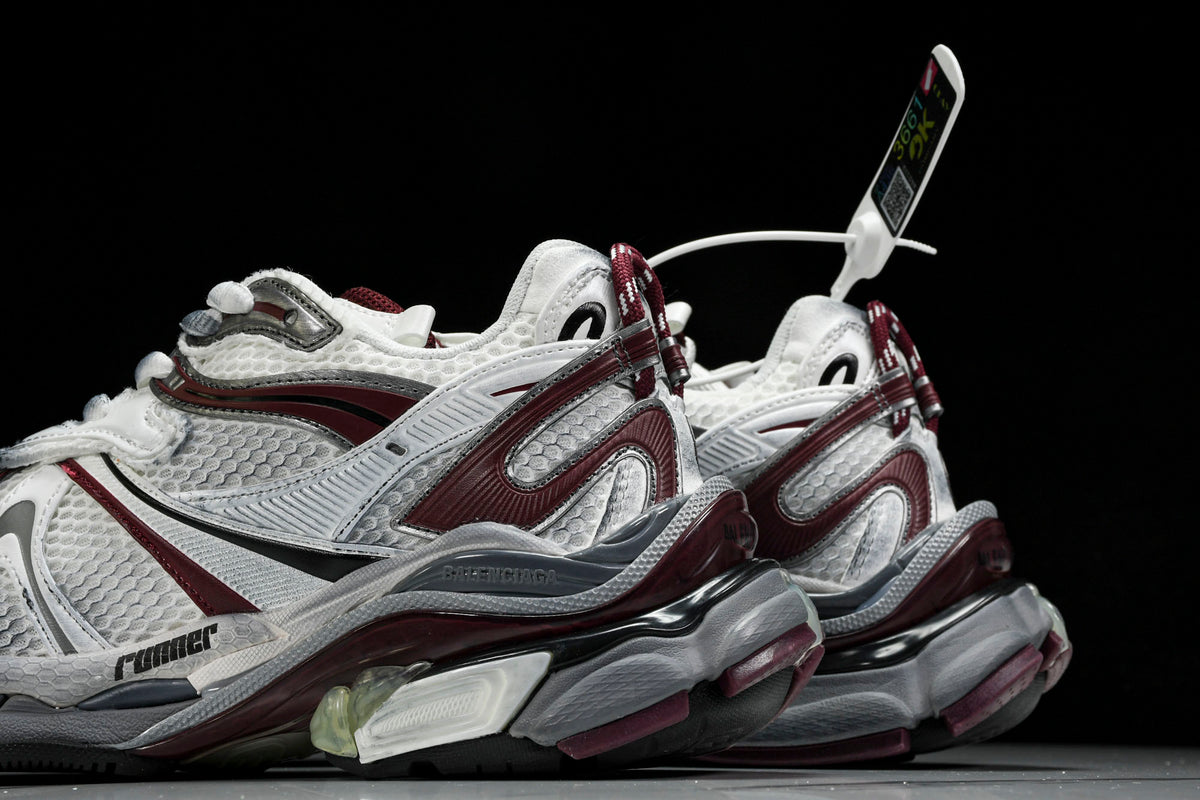 B Runner Burgundy