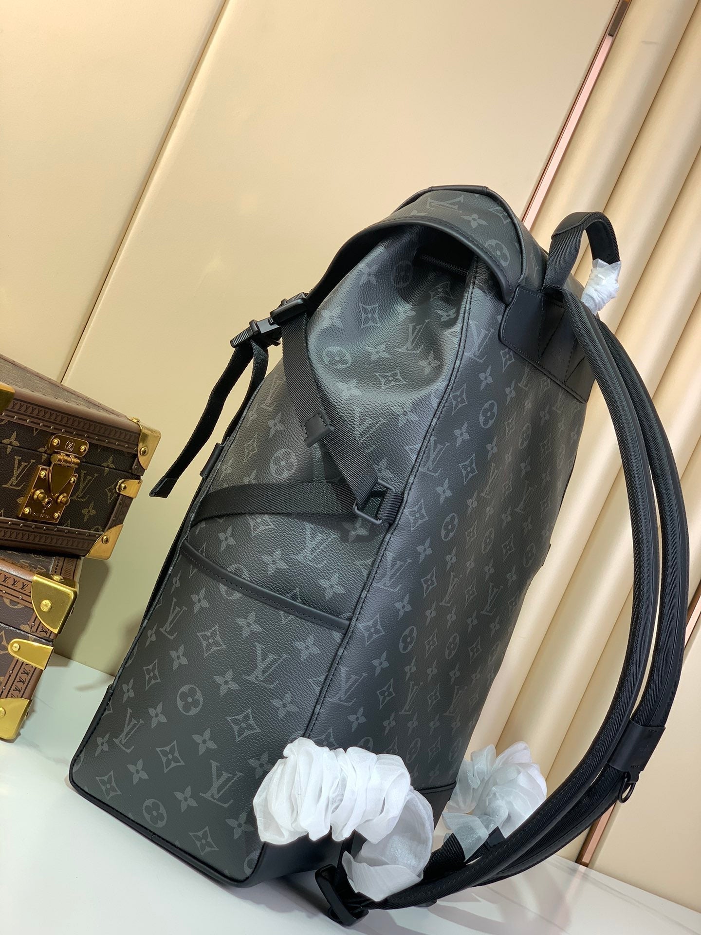 LOUIS VUITTON MONOGRAM ECLIPSE REVERSE PM GRAY - Phantom Kicks